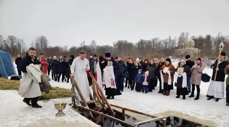 Гатчинский район готовится к Крещенским купаниям.