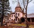 Елисеевский замок в Белогорке.