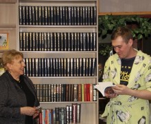 Бардовский «квартирник» в Сиверской библиотеке