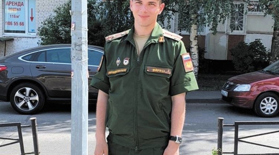 Я выбрал профессию: Родину защищать.