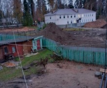 Живем в сарае с электричеством.