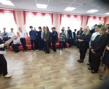 Сиверские школьники постигают Пушкина.