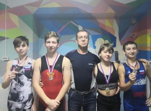 Турнир по тяжелой атлетике Юные штангисты.